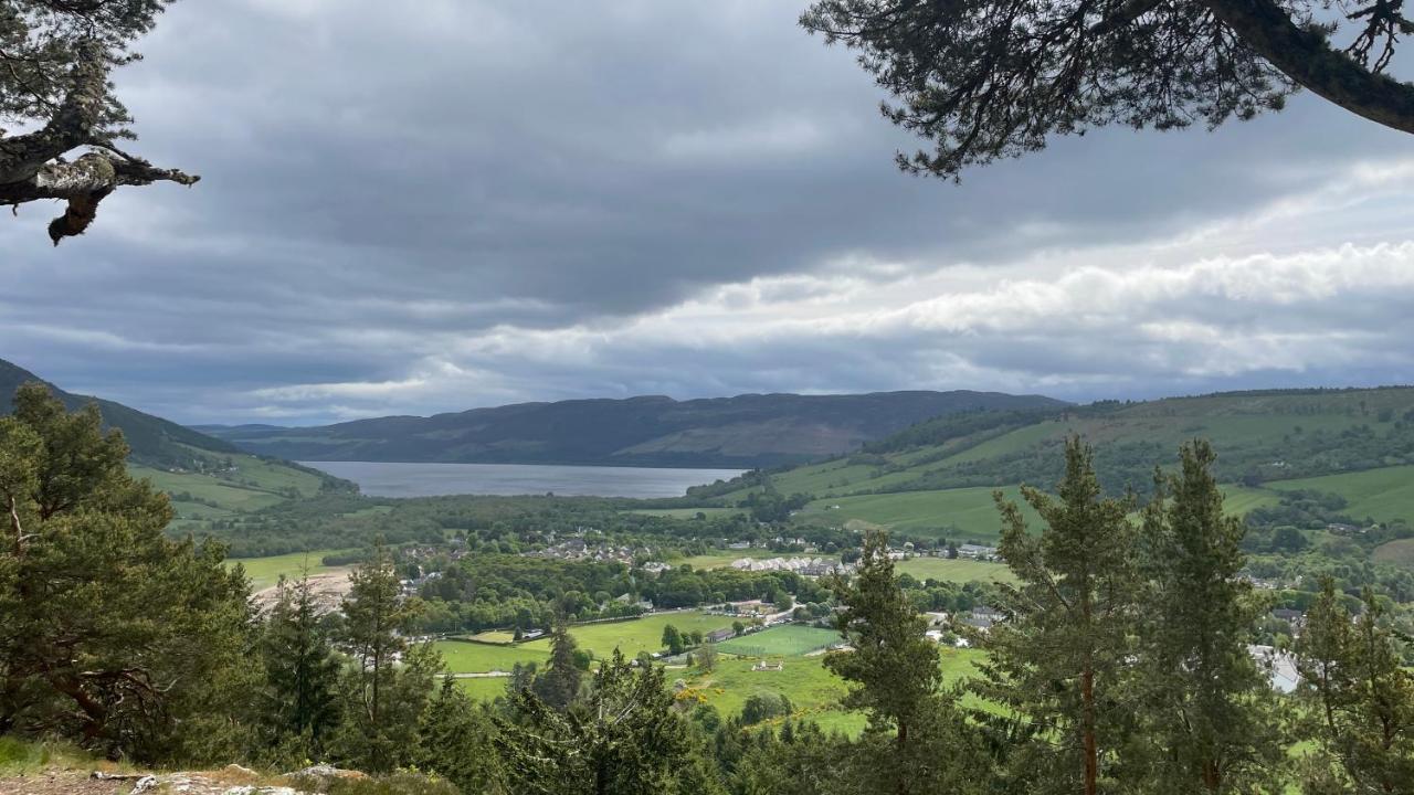 Hideaway Pod Near Loch Ness For A Tranquil Retreat Apartment Lewiston Ngoại thất bức ảnh