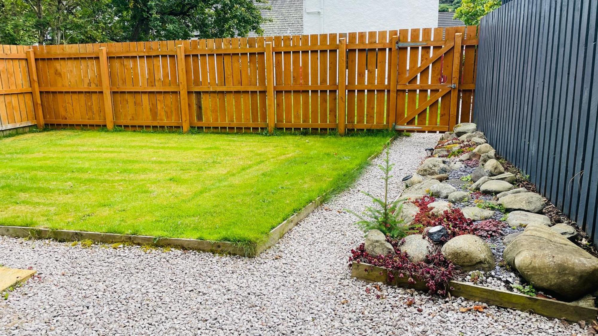 Hideaway Pod Near Loch Ness For A Tranquil Retreat Apartment Lewiston Ngoại thất bức ảnh